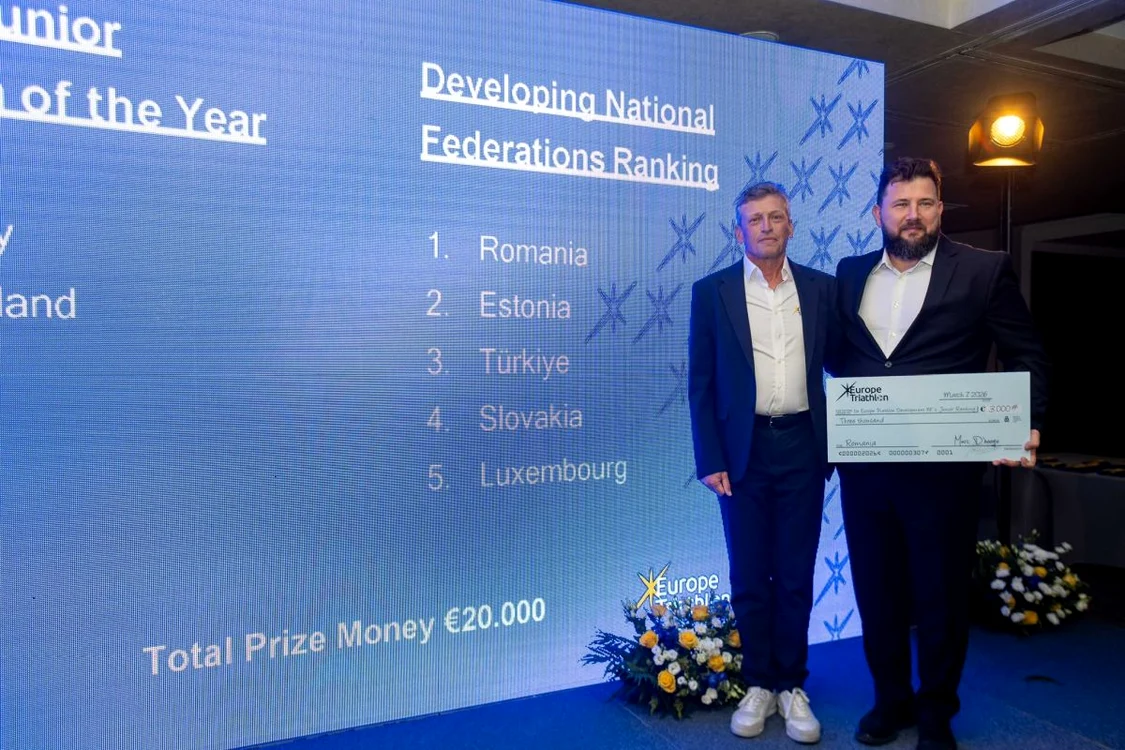 Președintele FR Triatlon, Vlad Stoica, alături de președintele Federației Europene (FOTO: Facebook)
