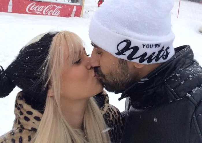 
    Connect-R şi Misha au prezentat în platoul emisiunii Acces Direct de luniFoto Antena 1  