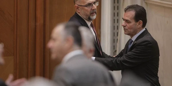 Parlament - şedinţă comună - vot învestire guvern Orban - Kelemen Hunor - Ludovic Orban / FOTO Inquam Photos / Octav Ganea / 4 nov 2019
