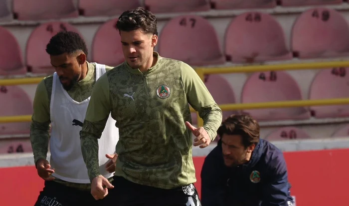 Ianis Hagi, la mișcările de încălzire   FOTO Facebook Alanyaspor