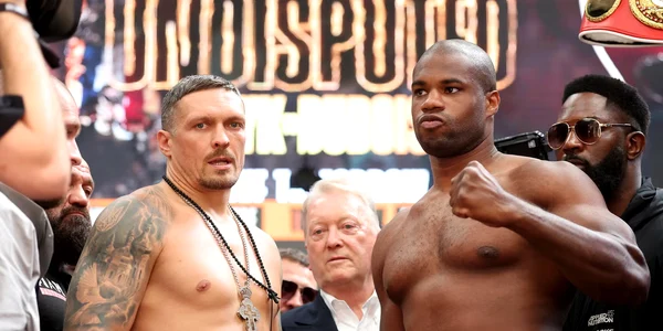 Usyk Dubois jpg