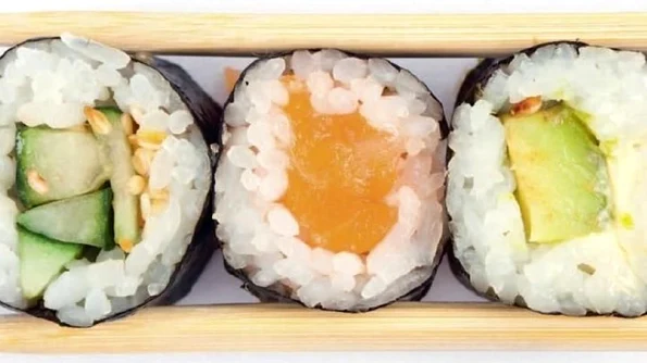 Sushi: de la formă de conservare a peştelui la fel de mâncare de sine stătător jpeg