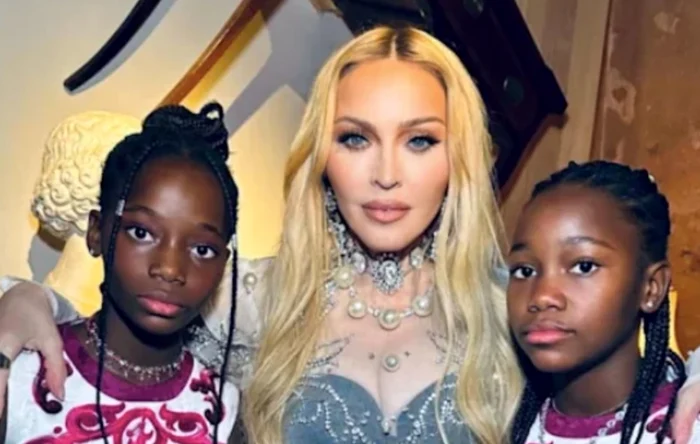 Madonna și fiicele gemene foto Instagram jpg