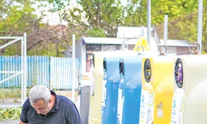 PET urile trebuie să fie golite de aer, astfel încât să ocupe cât mai puțin loc jpeg