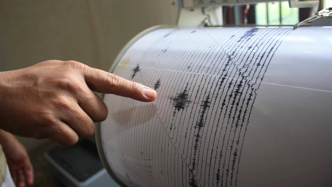 
    Seismul de luni s-a produs la o adâncime de 40 de kilometriFoto Click!  