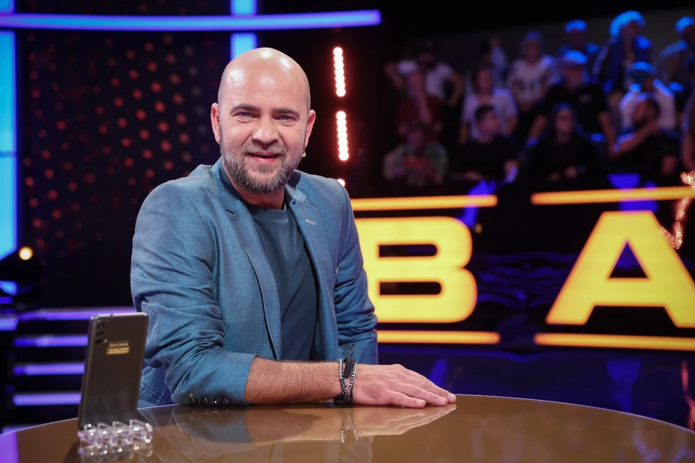 Cosmin Seleși, probleme neașteptate de sănătate. Prezentatorul a ajuns de urgență la spital: „Viața îți mai dă câte o palmă”