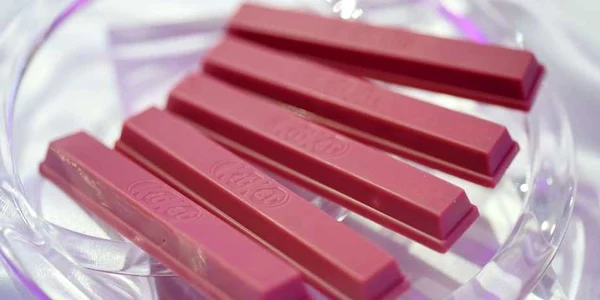 kit kat ciocolata ruby foto bloomberg