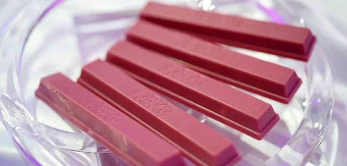 kit kat ciocolata ruby foto bloomberg