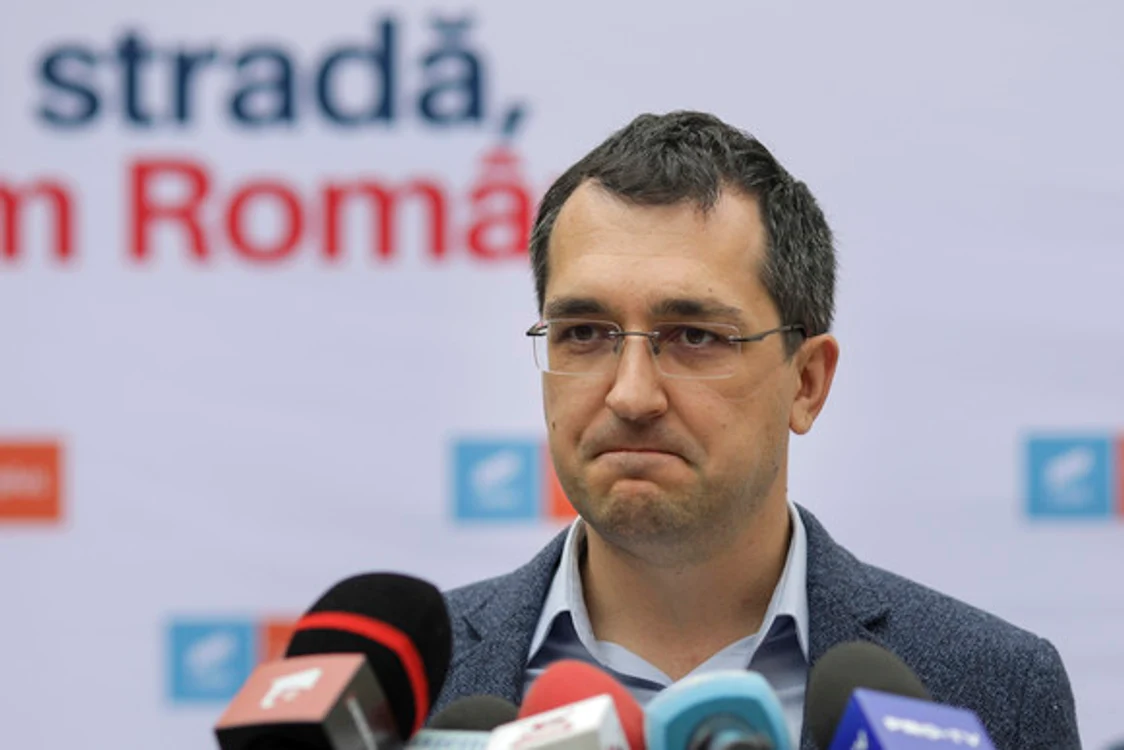 
    Evacuarea pacienţilor de la Spitalul Foişor în puterea nopţii a stârnit indignare Foto: Inquam Photos   