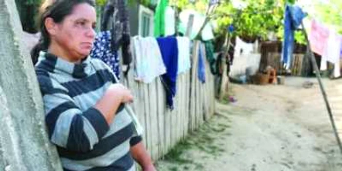Craiova: CAMPANIE/Alina Vieru, obligată de părinţi să se mărite?