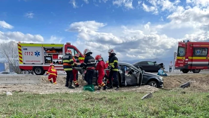 Accident cu blocarea traficului pe DN1 în zona Cristian - Sibiu şi patru victime Foto Andrei Tichindelean