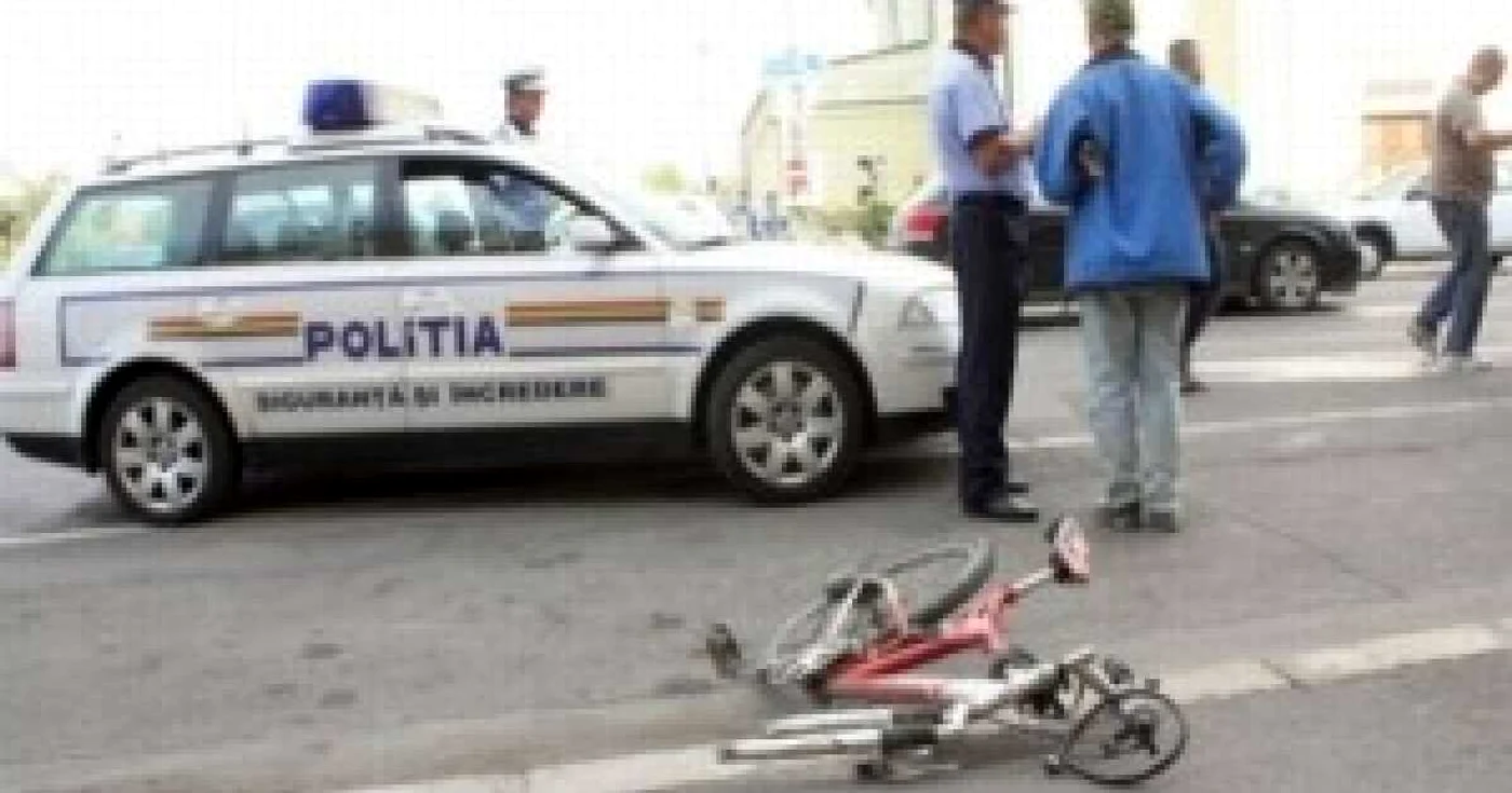 Bicicliestul a fost grav rănit. FOTOnewsbv.ro