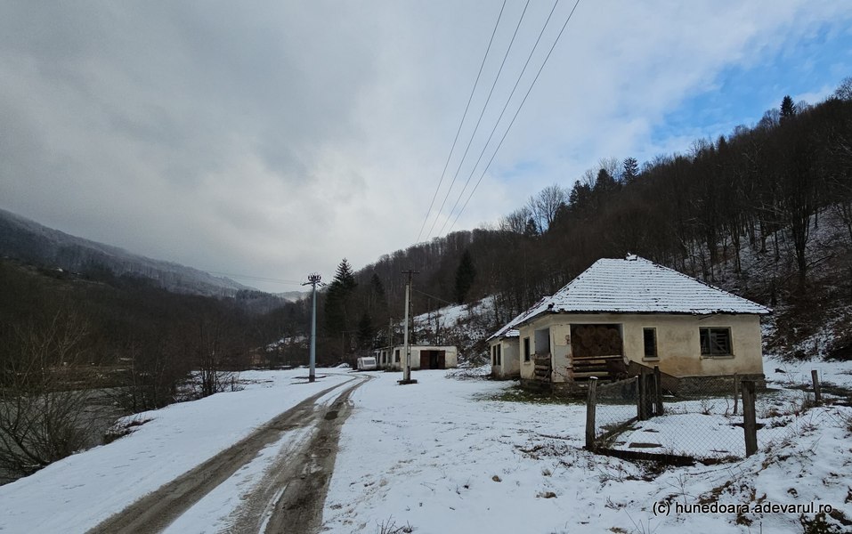 Calea ferată dispărută spre Sarmizegetusa Regia. Cum arată traseul spectaculos din munții dacilor VIDEO