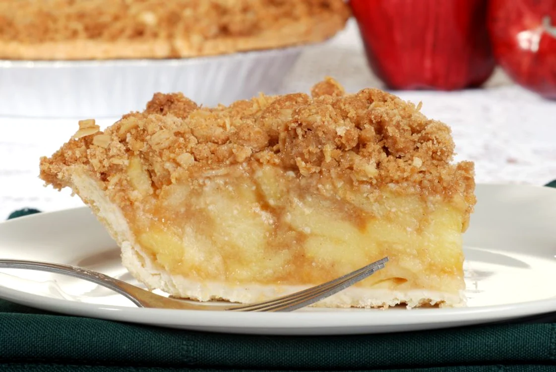 tarta cu mere shutterstock 61211842 (1) jpeg