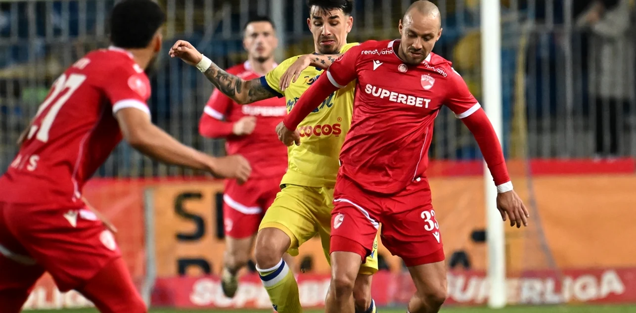 Dinamo și Petrolul, două dintre echipele care nu pot juca în Europa. Foto Facebook