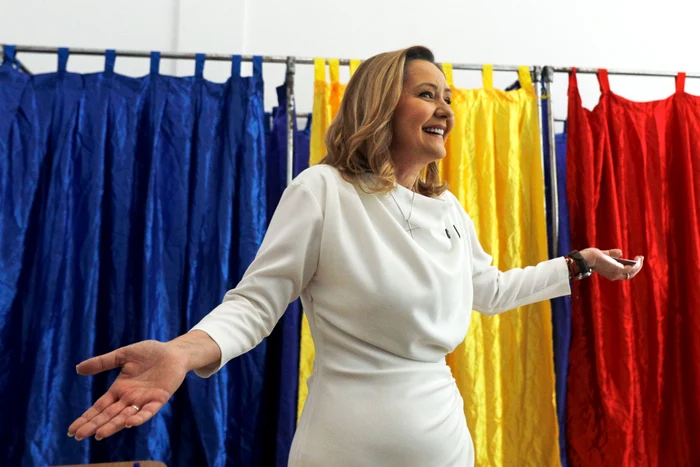 Elena Lasconi a votat la Câmpulung: „Mi-aș dori ca puterea românilor să se vadă în fiecare zi, nu doar din cinci în cinci ani”