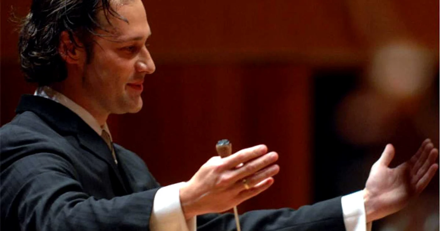 Cluj: Pontul zilei - Concert simfonic cu dirijorul Sascha Goetzel
