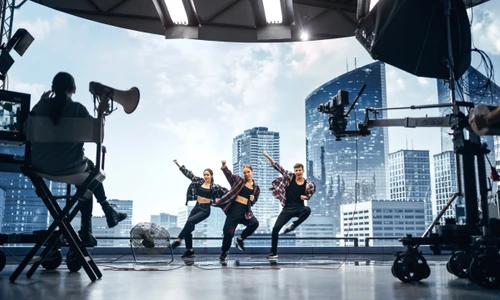 filmare  foto   Shutterstock jpg