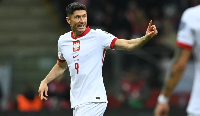 Robert Lewandowski a determinat plecarea selecționerului Poloniei (FOTO: EPA)