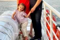 L-am descoperit alături de soția sa, Georgiana, și cei doi copii ai săi, Rebecca Maria, și un băiețel de aproape 2 ani, sâmbăta trecută la Brașov, în culisele de la Forza ZU
