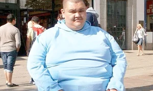 2015 Cântărea 250  de kilograme şi  avea probleme  cu inima jpeg