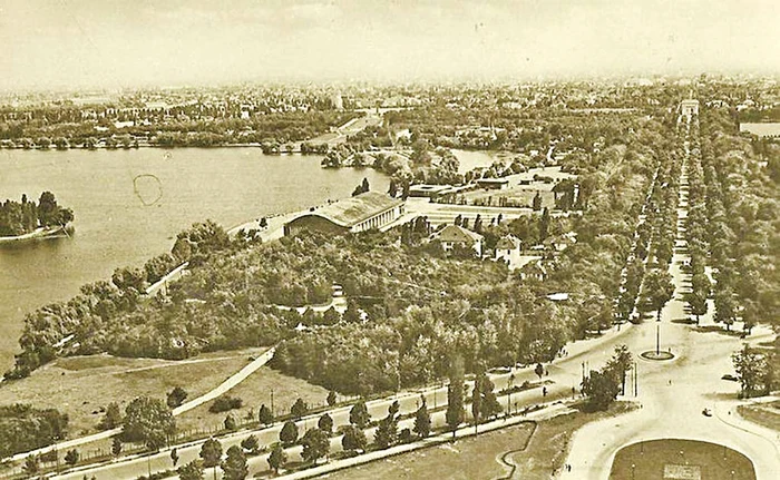 1930. Vedere aeriană în care apare Şoseaua Kiseleff şi Herăstrăul, în anii ‘30