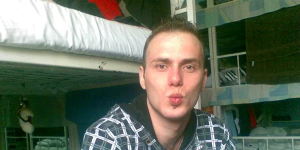 Criminalul le transmite fetelor un sărut din celula sa aflată în Penitenciarul Timişoara 