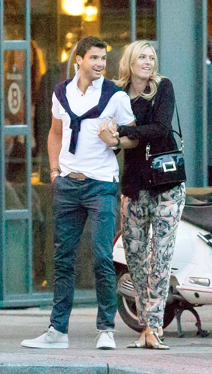 Relația frumoasei Sharapova e mereu în atenția presei