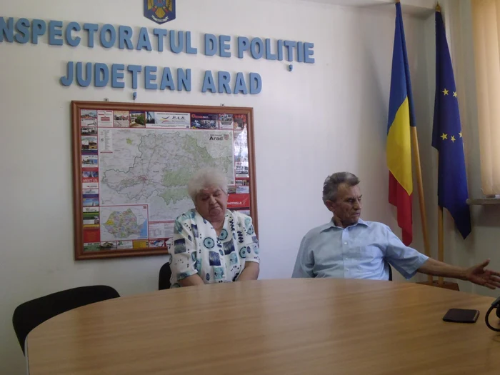 Banii au fost găsiţi de cei doi pensionari