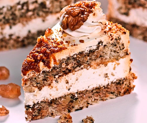 tort cu crema de lapte si nuci caramelizate jpeg