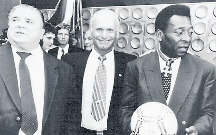 Cu Puskas și Pele SURSA Arhiva personală