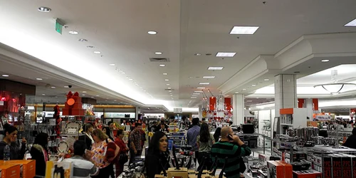Black_Friday_America_Macys
