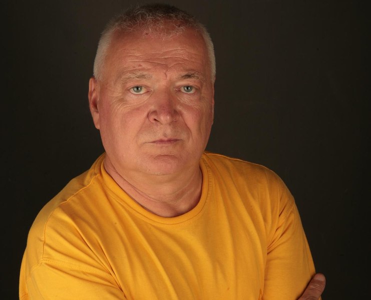 A murit jurnalistul Alex Revenco. A fost unul dintre cele mai cunoscute nume din presa muzicală din România