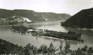 Insula Ada-Kaleh. Vedere generală. Carte poștală din 1943  (© iMAGO Romaniae) 
