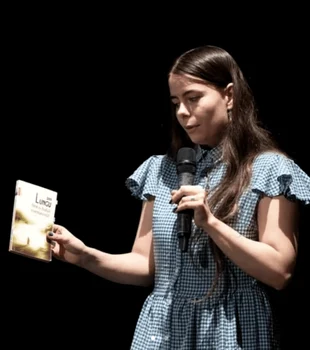 Eliza visează să devină profesoară