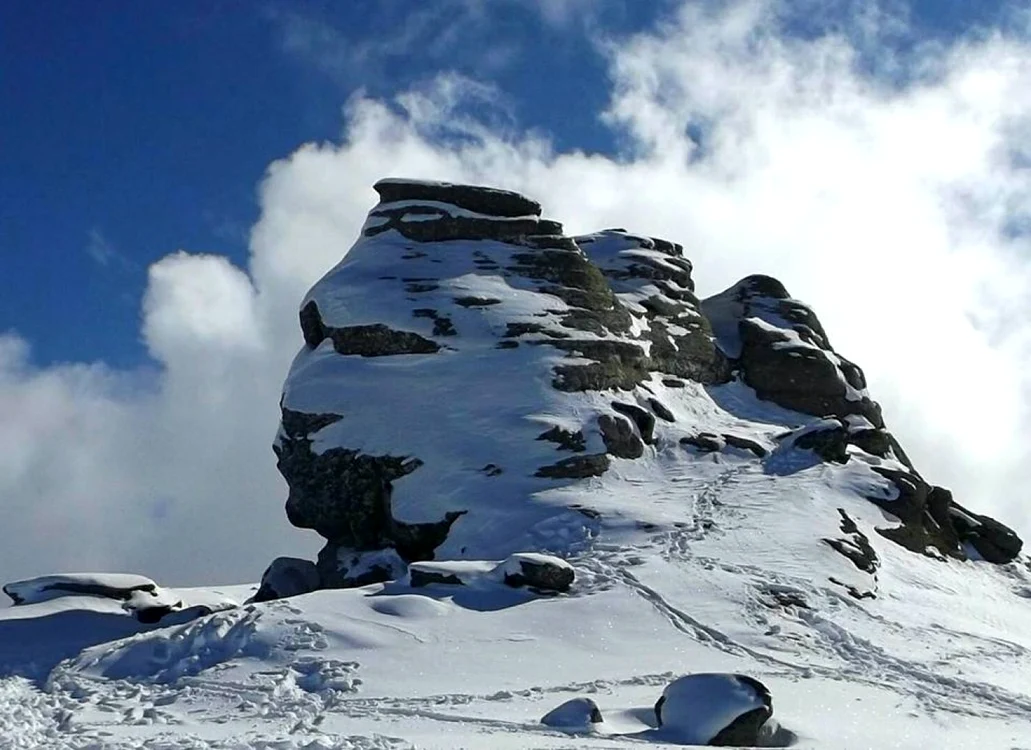 FOTO: Sfinxul din Bucegi, monument al naturii situat în zona montană a judeţului Dâmboviţa