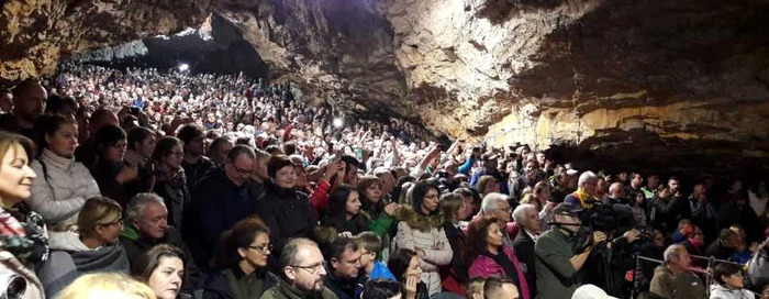 Peştera Româneşti din judeţul Timiş la concertul din 2019 FOTO VIDEO Ştefan Both