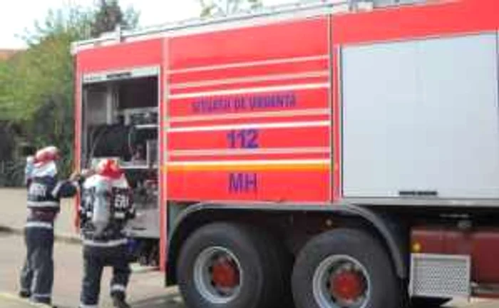 Intervenţia pompierilor a durat 40 de minute Foto: Arhivă