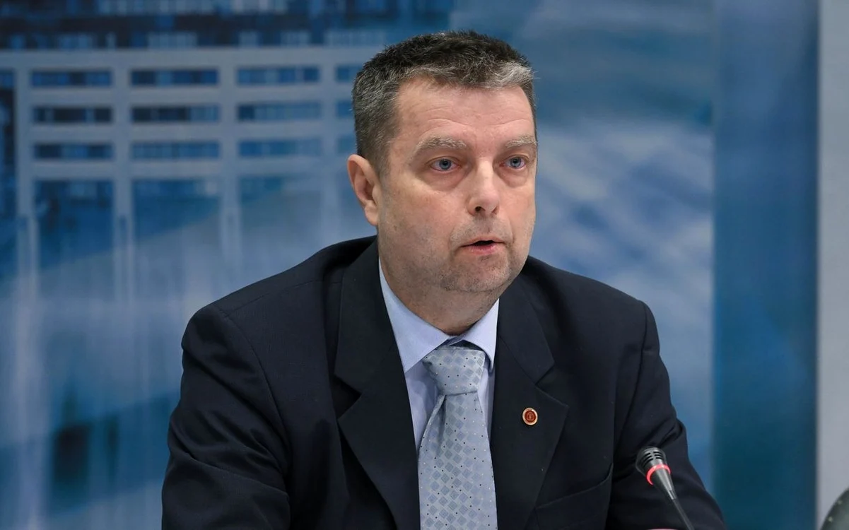 Pál Fürcht a acuzat presiuni politice.