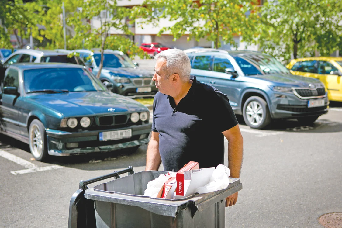 George Tudorașcu  ne învață cum să  selectăm gunoaiele