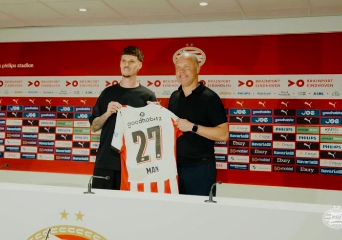 Dennis Man a bătut palma cu PSV Eindhoven  Foto/Twitter