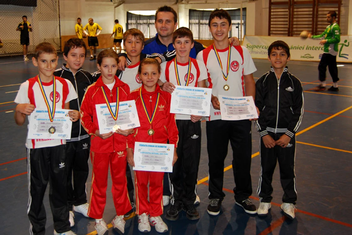 "Fabrica" de campioni de la Berceni