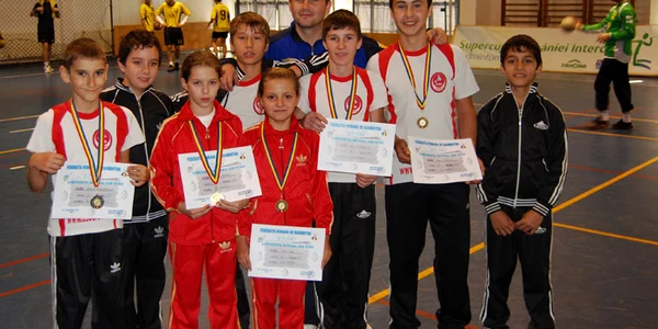 "Fabrica" de campioni de la Berceni