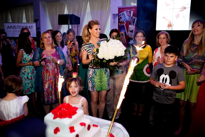 cristina rus zi de nastere jpeg