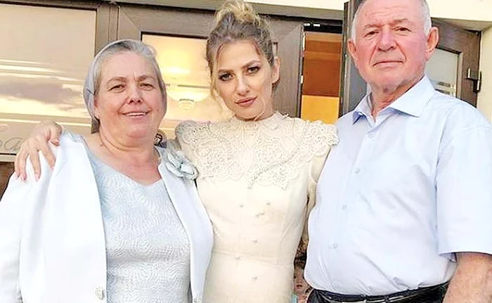 
    I-a făcut părintelui de 70 de ani prima petrecere surpriză  