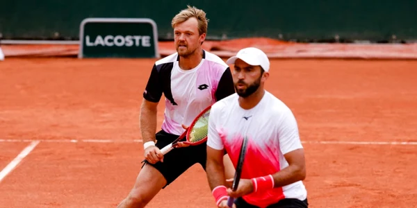 Tecau