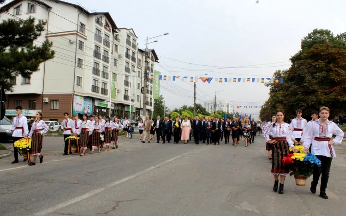 Ceremonie în Ialoven, de Ziua Naţional a Moldovei.