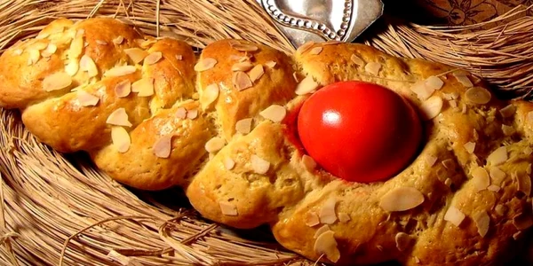 Produse care nu lipsesc de Paşti de pe masa grecilor