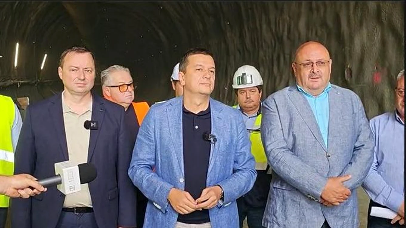 Sorin Grindeanu, pe șantierul autostrăzii Sibiu-Pitești FOTO Ministerul Transporturilor