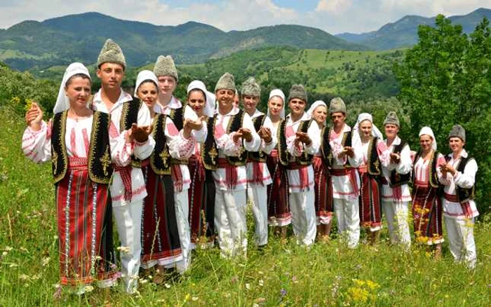 Ansamblul Plaiurile Mioriţei